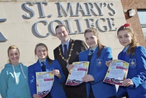 Mayor Martin Reilly pictured at St Mary's College with pupils who will be taking part in his charity walk, from right, Aoibhinn Heaney, Holly McGuinness, Aoife Wilson and, on left, Orla McIntyre, PE teacher.  (Photo - Tom Heaney, nwpresspics)