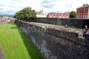 Derry Walls....defaced again