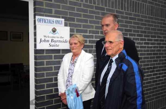 Yvonne Burnside with Institute chairman Keith McElhinney (centre) and Billy Gillard at the unveiling ceremony.