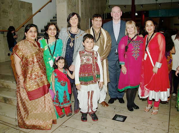 Mayor Brenda Stevenson, Foyle MP Mark Durkan at the Diwali Festival with Sarika Shah, Sumeeta Gupta, Natasha Gupta, Rahul Shah, Dr. Mukesh Chugh and Jyoti Chugh. (Photo - Tom Heaney, nwpresspics)