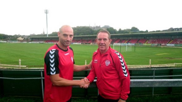 Cristian Castells with Derry city manager Kenny Shiels after signing until end of 2016 season