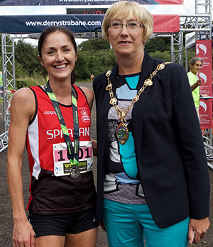 Mayor Hilary McClintock and the winner of the women's race Catherine Whoriskey