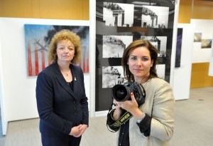 Nicola McClean (right) with Culture Minister Carál Ní Chuilín.