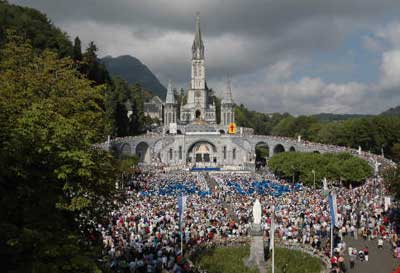 DERRY DIOCESAN YOUTH GROUP PILGRIMAGE TO LOURDES – Derry Daily