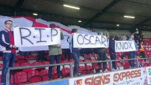 Derry City paying tribute to "Wee Oscar" at Brandywell last night.