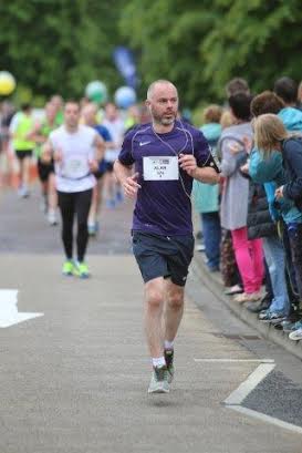 Derry News deputy editor Alan Healy looking comfortable in the latter stages.