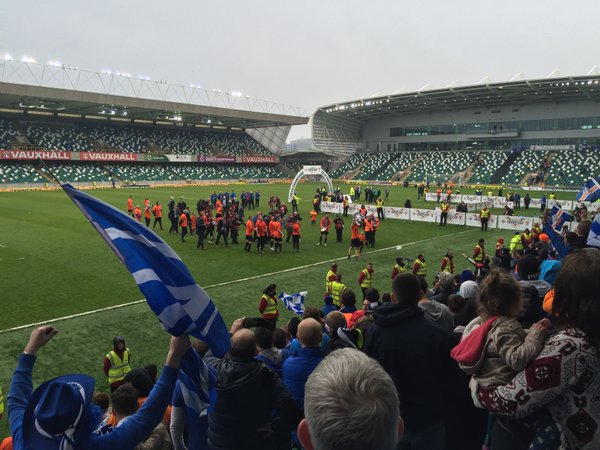 Glenavon FC won the Irish Cup final after being Linfield 2-0 at Windsor Park