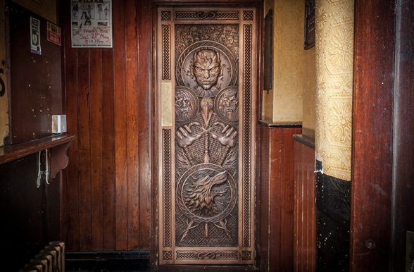 Tourism Ireland unveiled its fifth ‘Door of Thrones’ – this time in Frank’s (Owens) Bar in Limavady. 