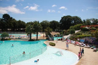 La Grand Metaire pool complex