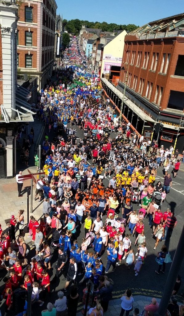 THOUSANDS THRONG THE STREETS OF DERRY AS FOYLE CUP PARADE TAKES PLACE