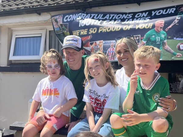 Hero’s welcome in Creggan for ton up James McClean – Derry Daily